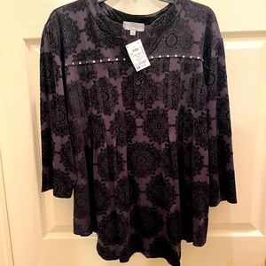 Gorgeous flocked black blouse!